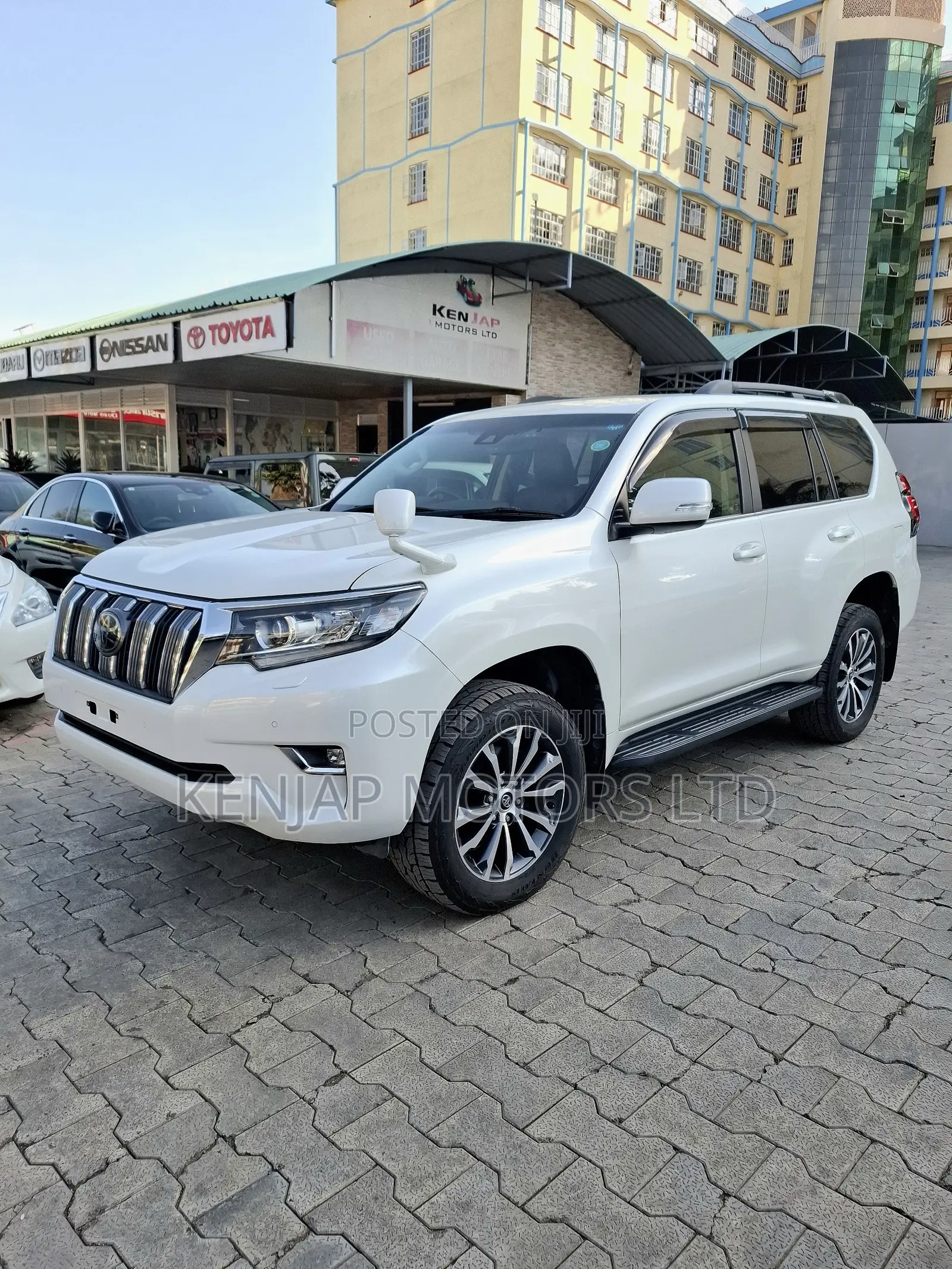 Toyota Land Cruiser Prado 2.8 2019 White