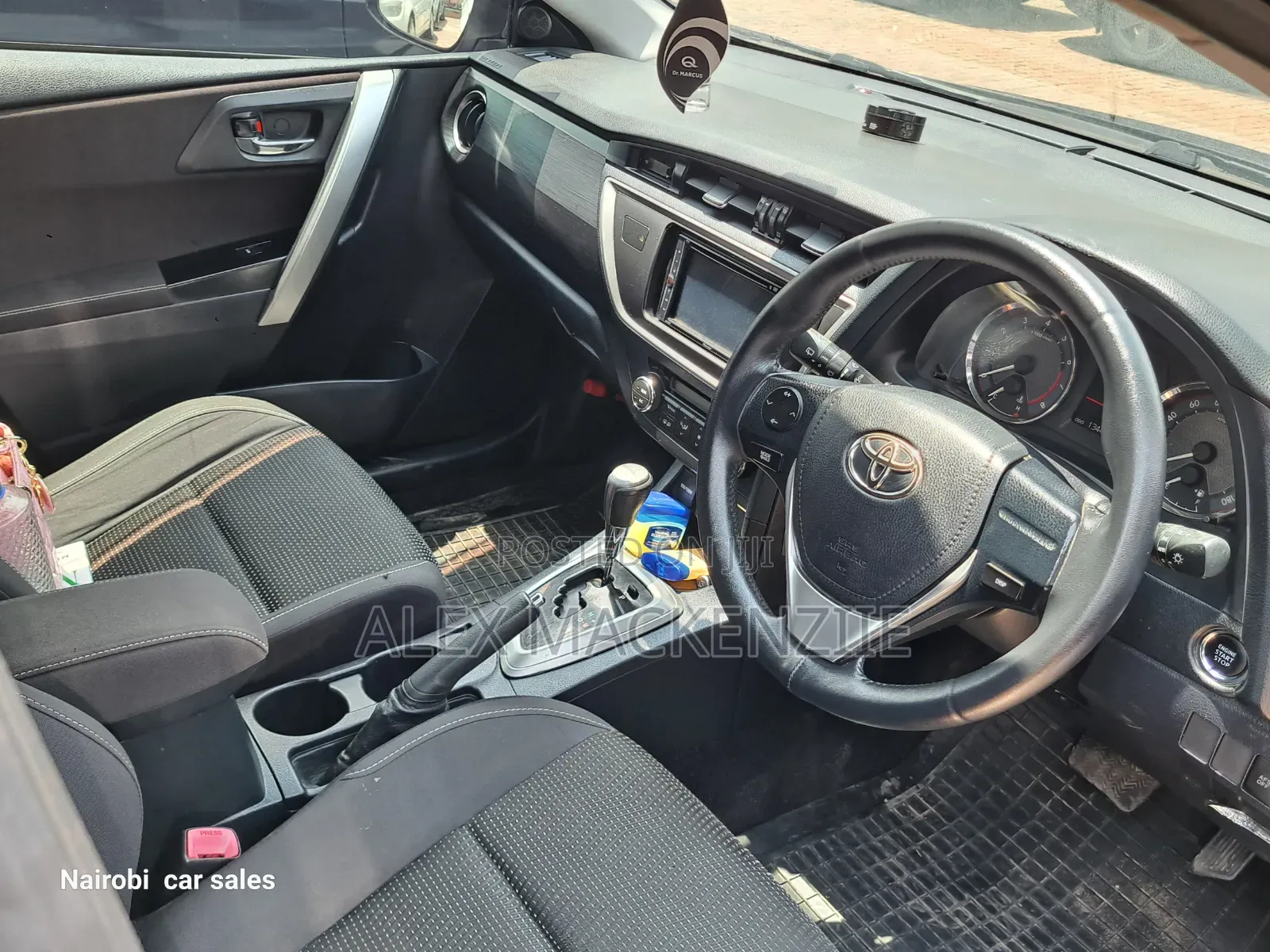 Toyota Auris 2014 Black