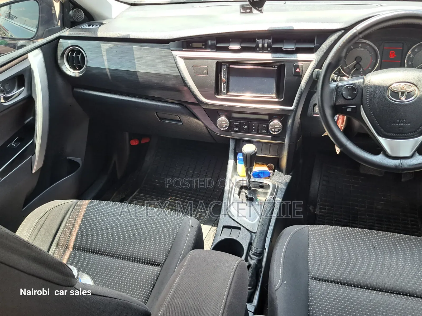 Toyota Auris 2014 Black