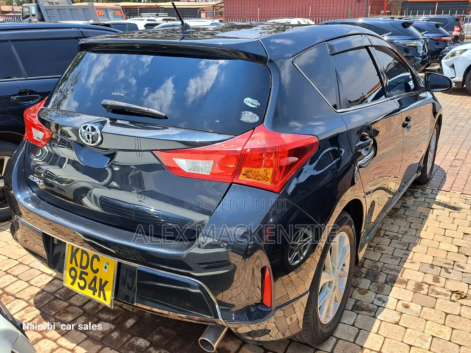 Toyota Auris 2014 Black