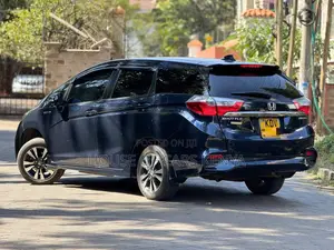 Honda Fit Shuttle 2018 Blue