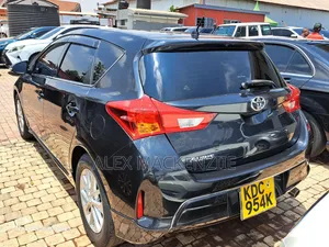 Toyota Auris 2014 Black