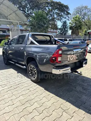 Toyota Hilux 2.8 Diesel 2020 Gray