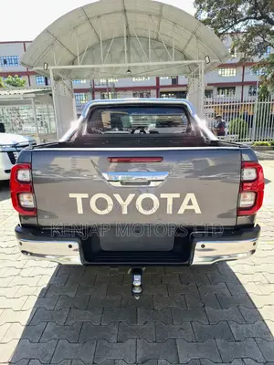 Toyota Hilux 2.8 Diesel 2020 Gray