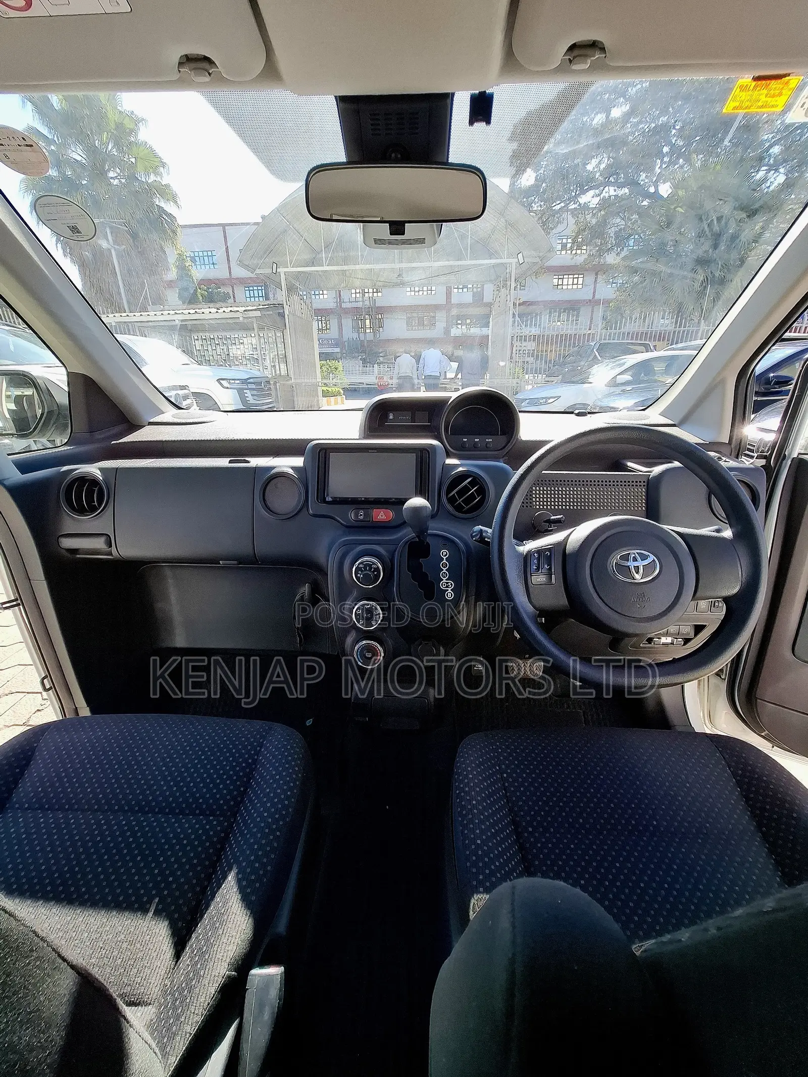 Toyota Porte 2019 White