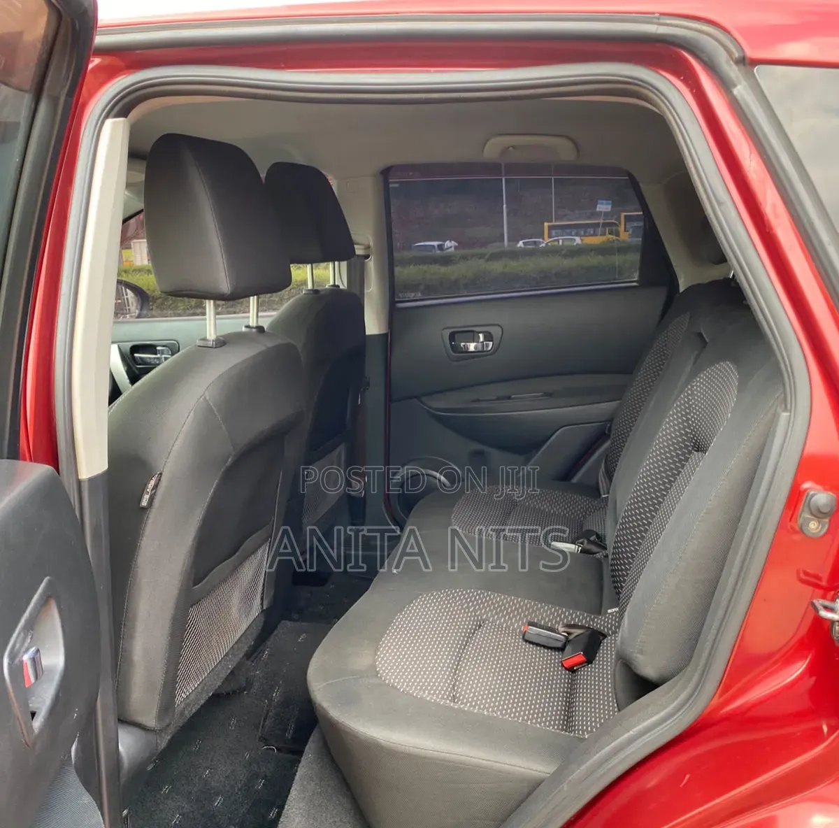 Nissan Dualis 2011 Red