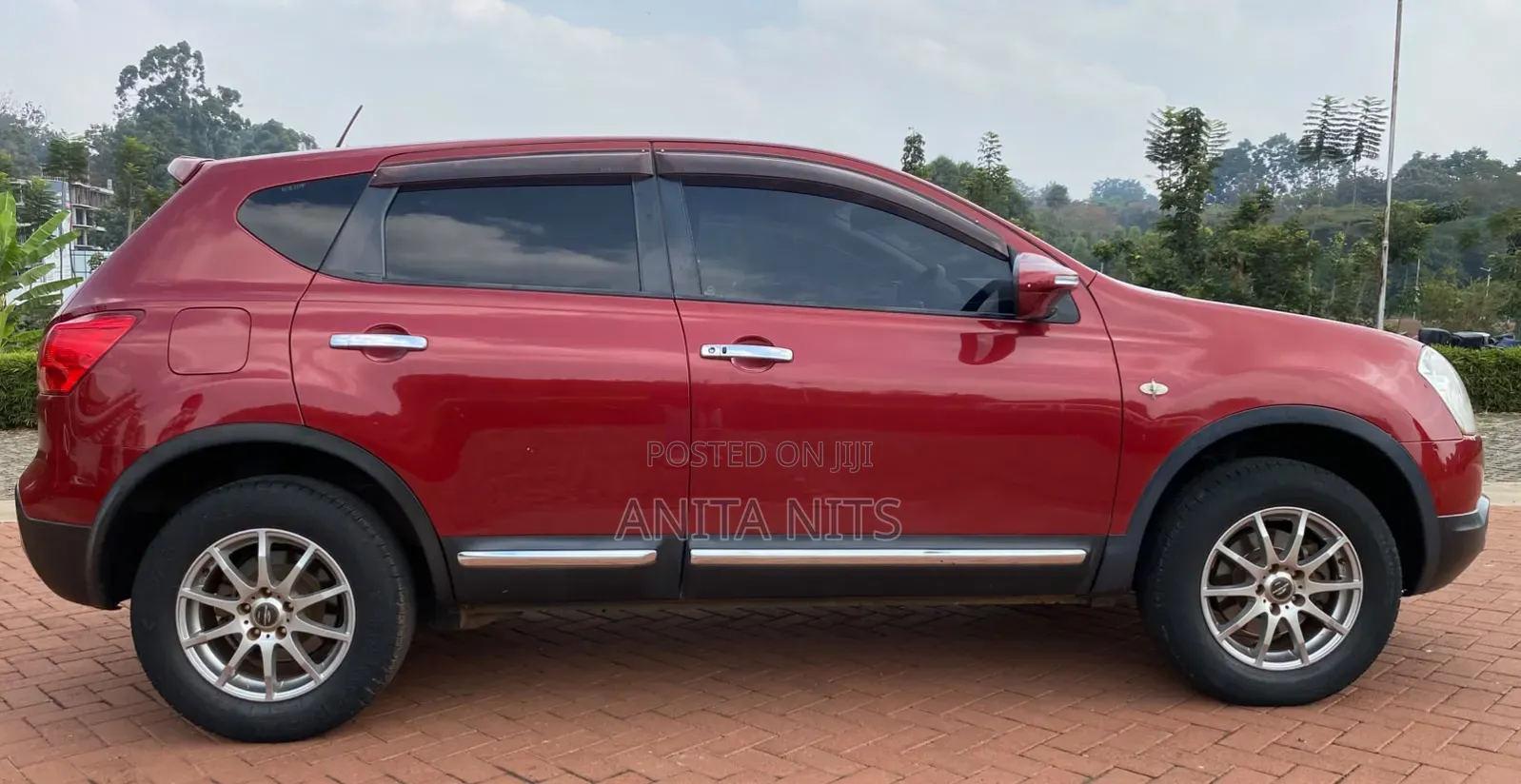 Nissan Dualis 2011 Red
