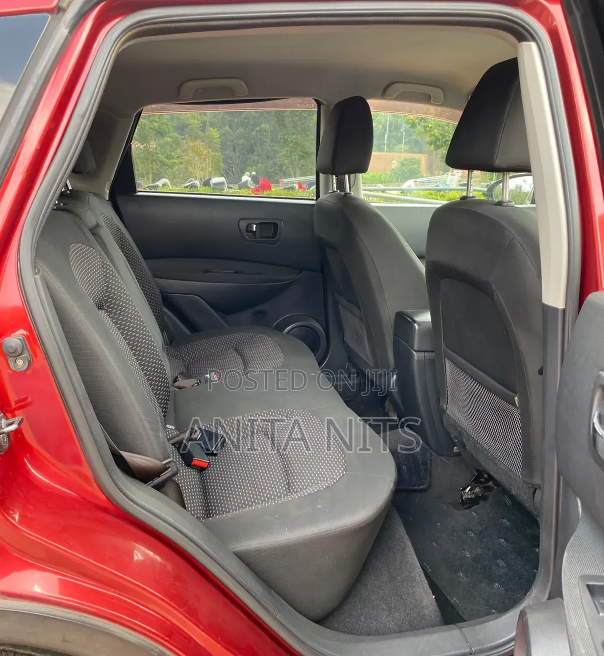 Nissan Dualis 2011 Red