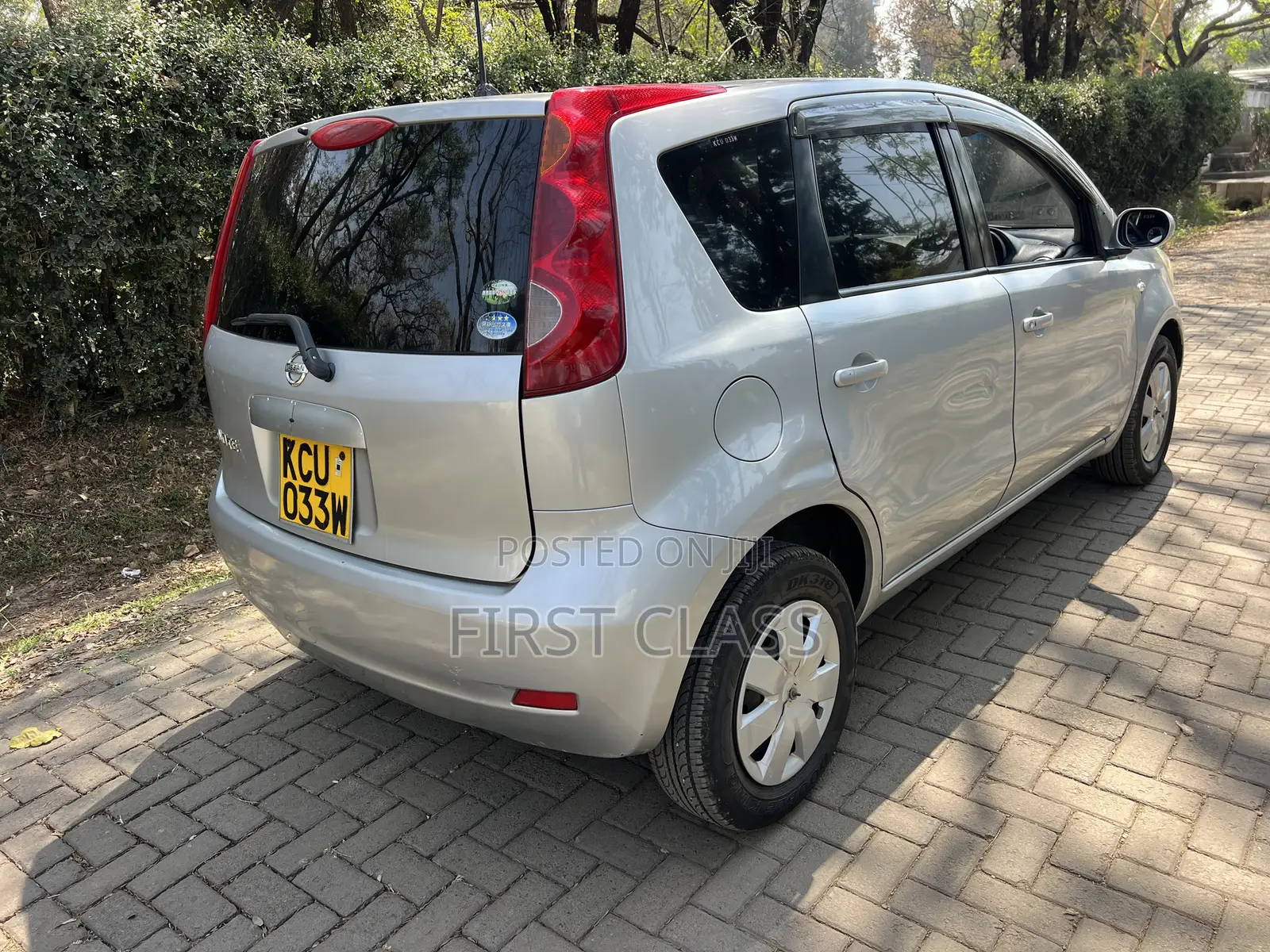 Nissan Note 1.6 Petrol 2012 Silver