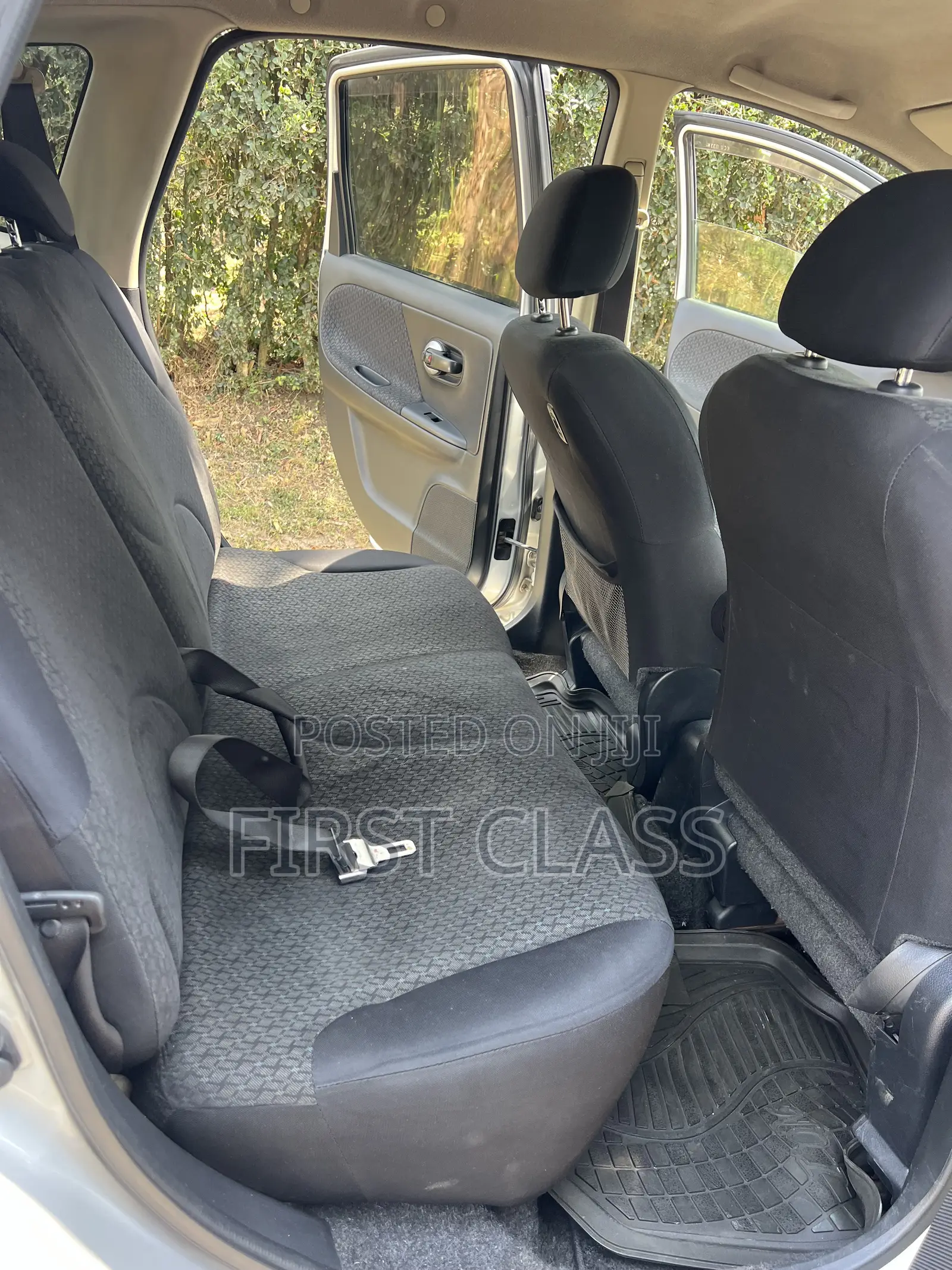 Nissan Note 1.6 Petrol 2012 Silver