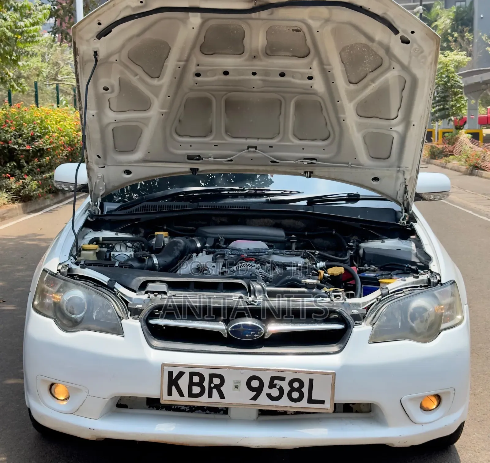 Subaru Legacy 2005 White