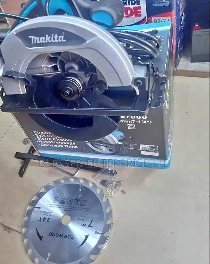 Limited Stock Makita Commercial Wood Circular Saw