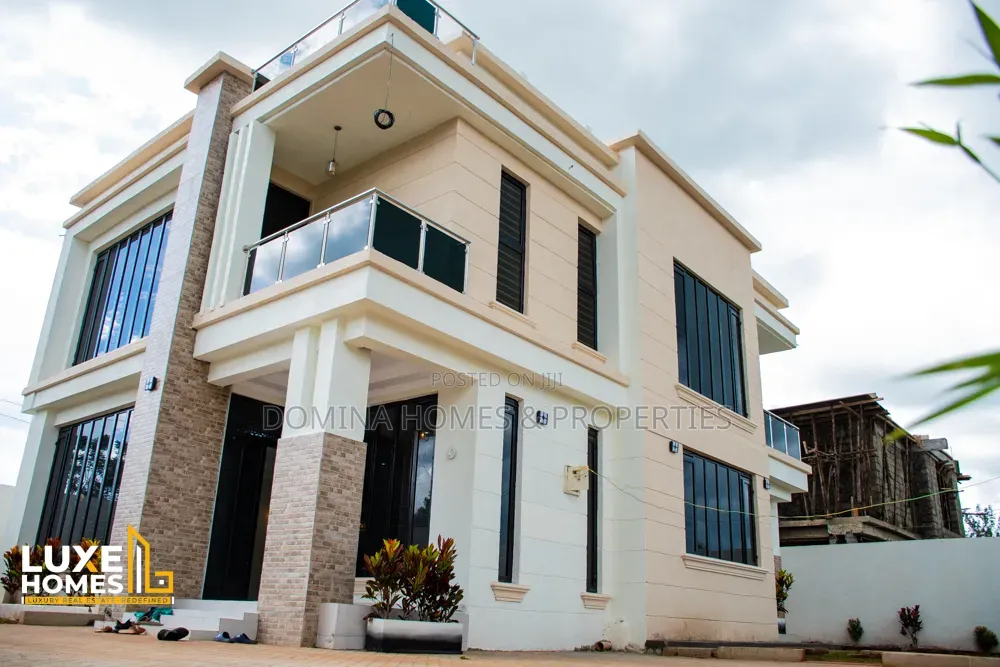 4bdrm Maisonette in Neema Court, Kamakis for sale