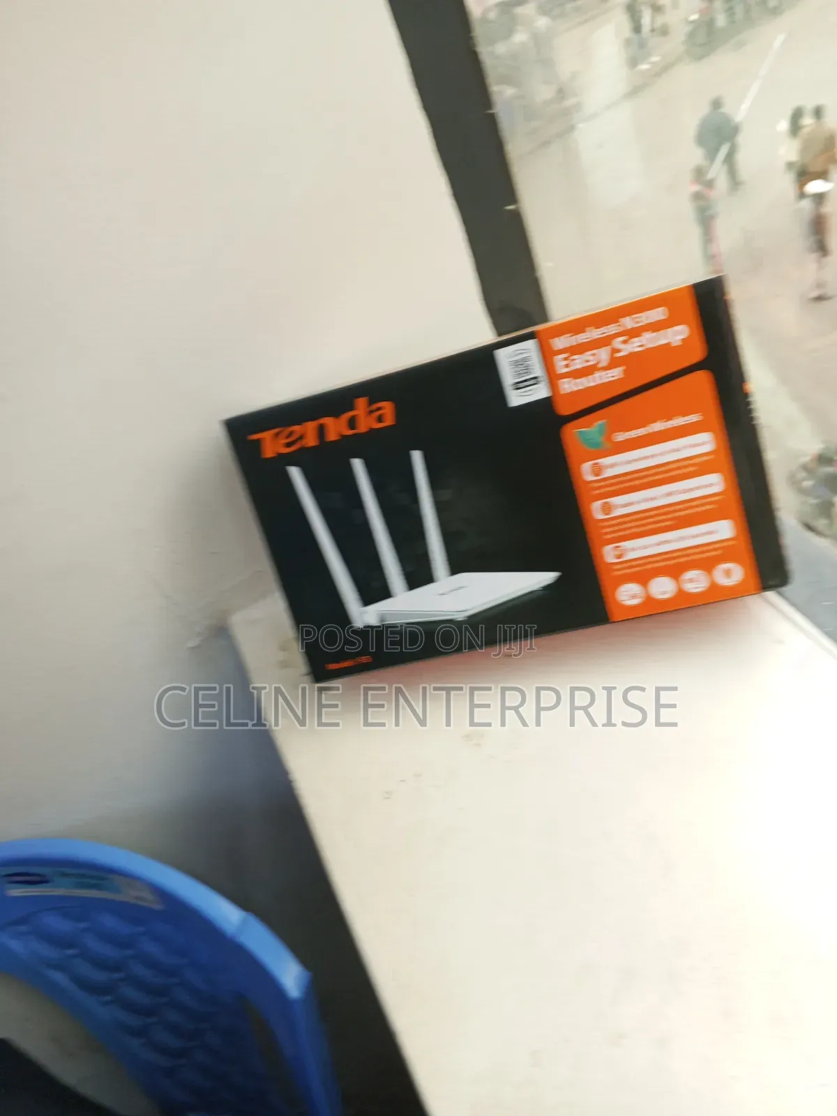 Tenda WiFi Router – High-Speed Wireless Internet