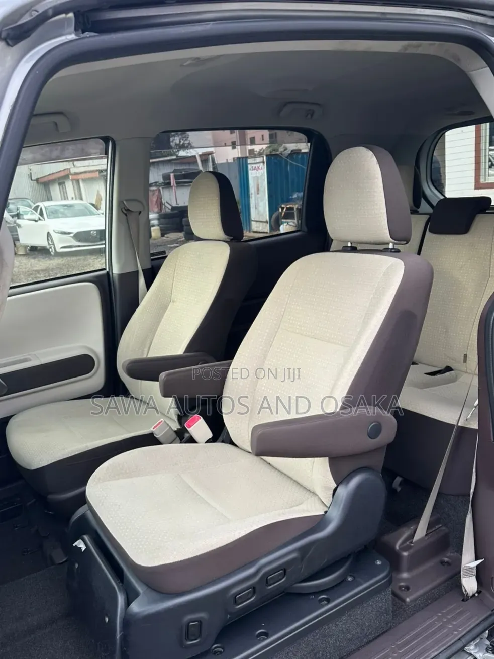 Toyota Porte 2019 White