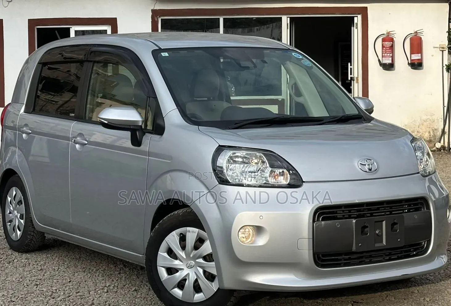 Toyota Porte 2019 White