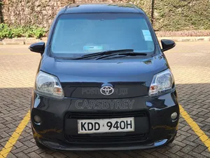 Toyota Porte 1.5 FWD 2014 Black