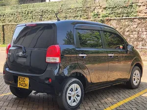 Toyota Porte 1.5 FWD 2014 Black
