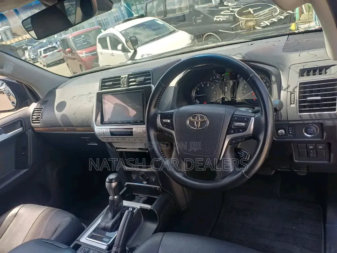 Toyota Land Cruiser Prado 2021 Black