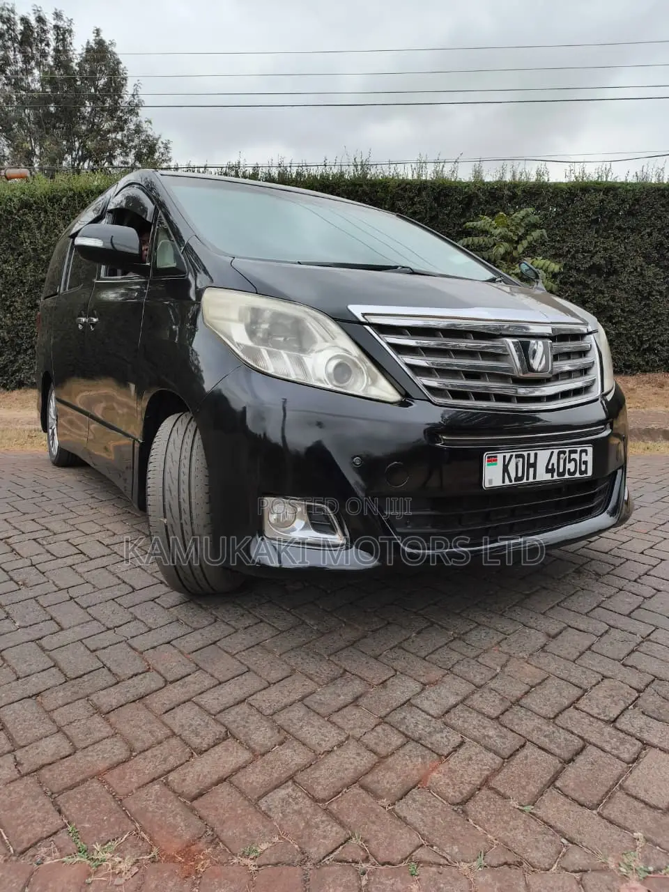 Toyota Alphard 2.4 Petrol FWD 2014 Black