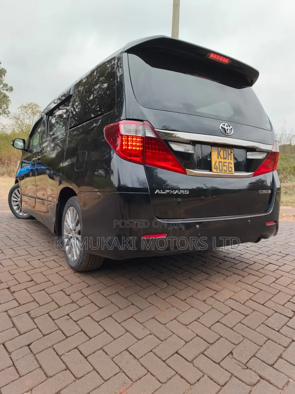 Toyota Alphard 2.4 Petrol FWD 2014 Black