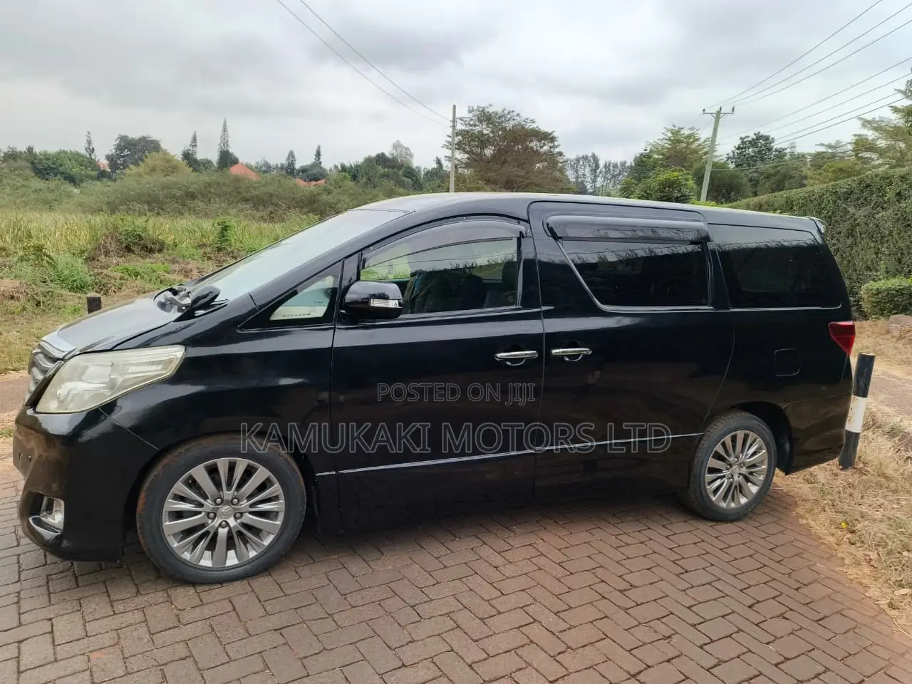 Toyota Alphard 2.4 Petrol FWD 2014 Black