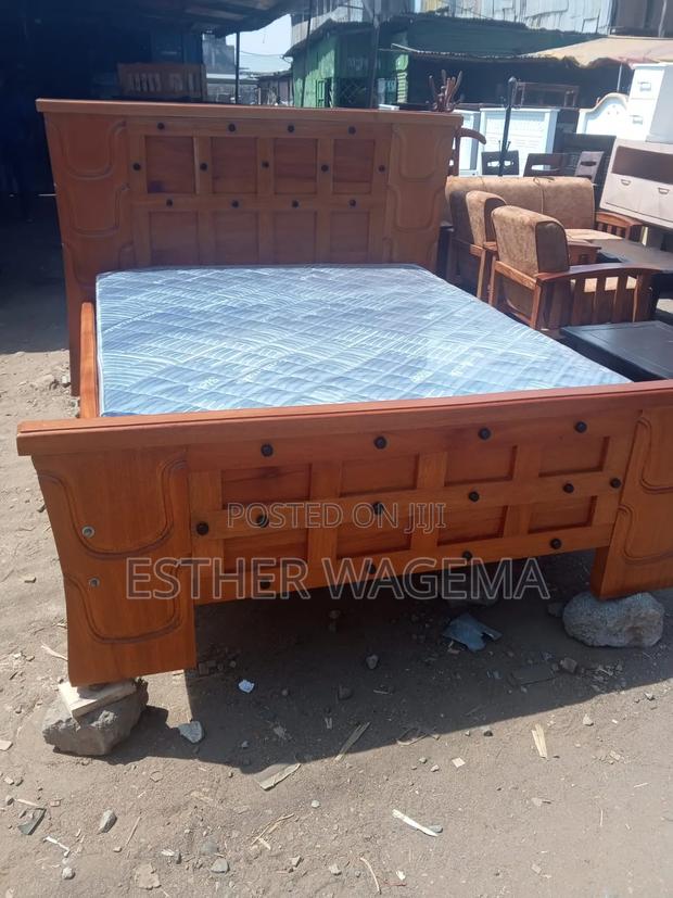 5*6 King Size Bed - main view