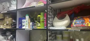 Rent a Shelf Space Pickup and Dropoff