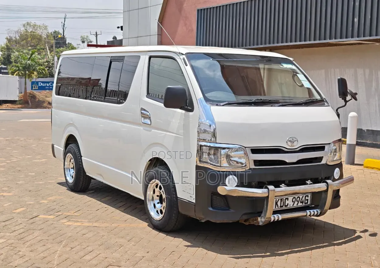 Toyota HiAce 2013 Black