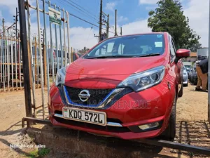 Nissan Note 2016 Red