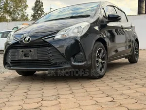 Toyota Vitz 1.0 FWD 5dr 2018 Black