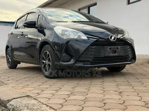 Toyota Vitz 1.0 FWD 5dr 2018 Black