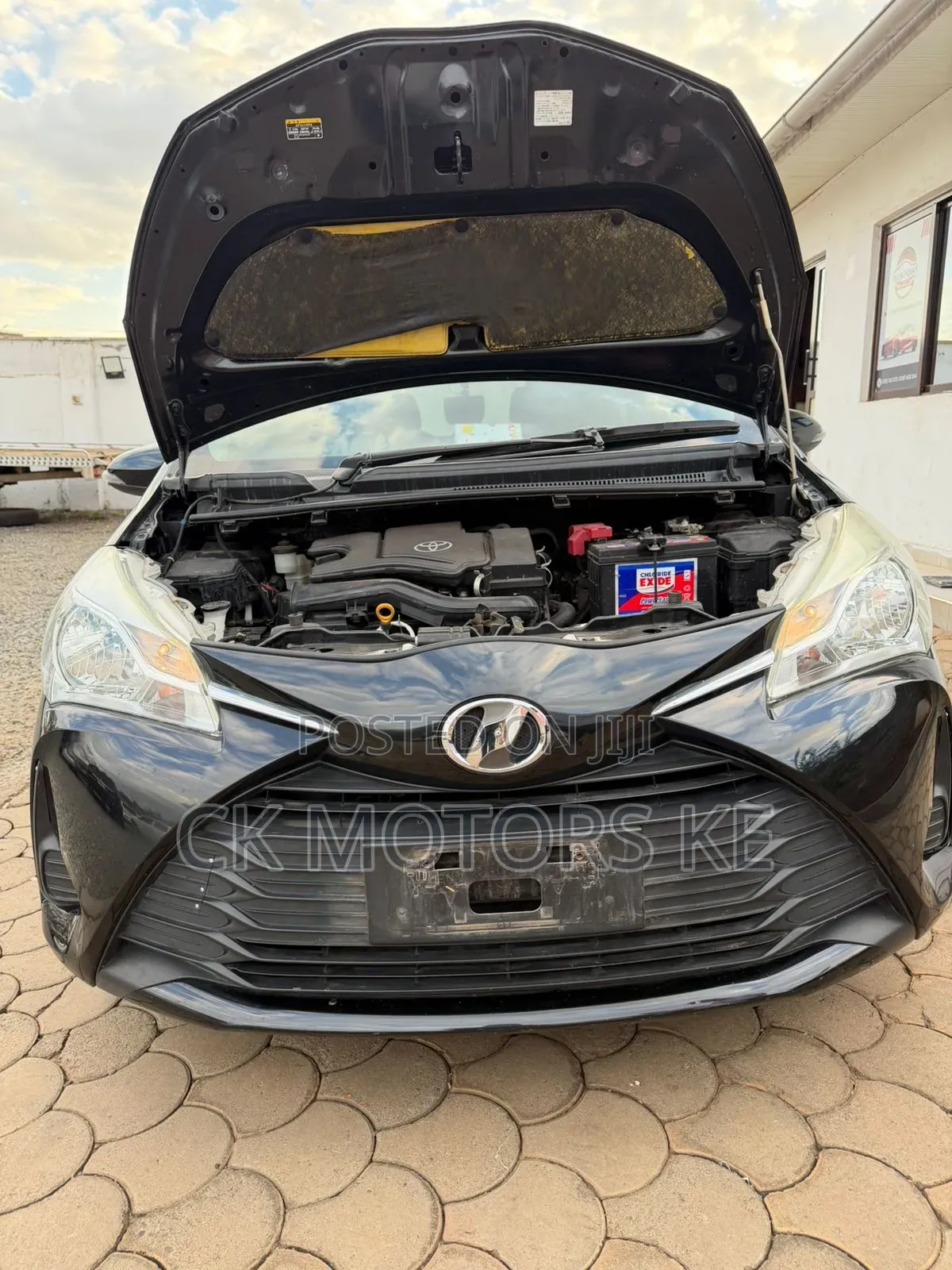 Toyota Vitz 1.0 FWD 5dr 2018 Black