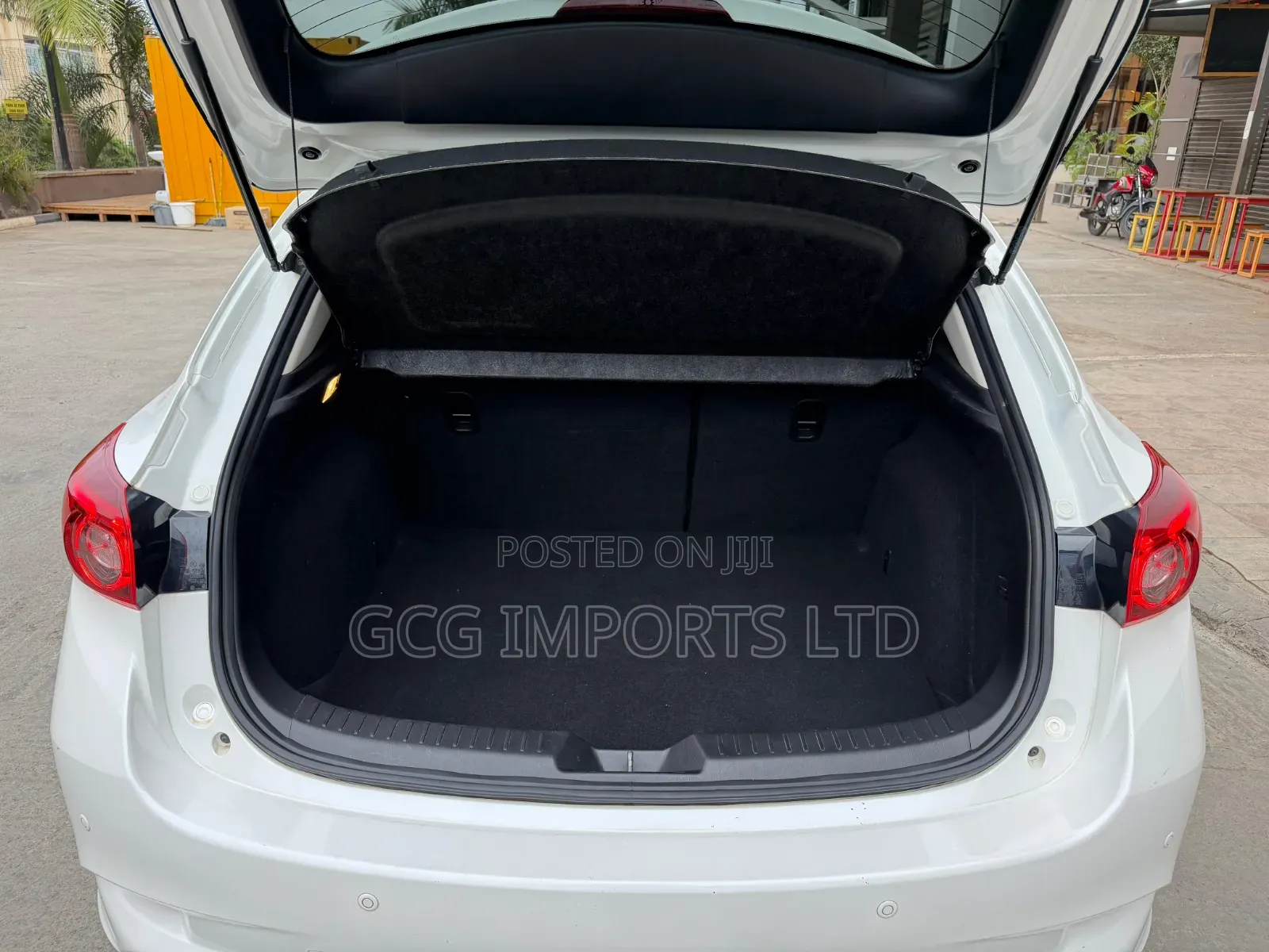Mazda Axela 2018 White