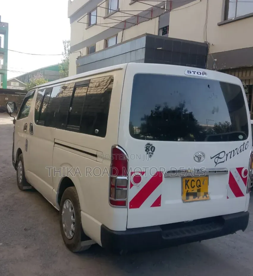 Toyota HiAce 2012 White
