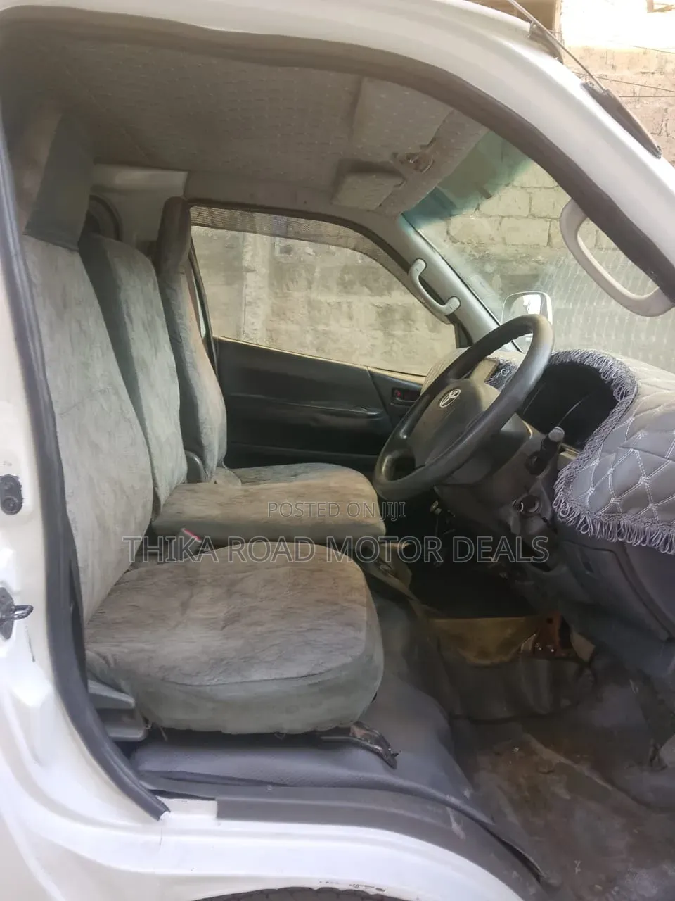 Toyota HiAce 2012 White