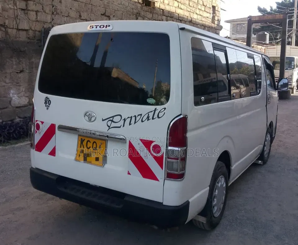 Toyota HiAce 2012 White