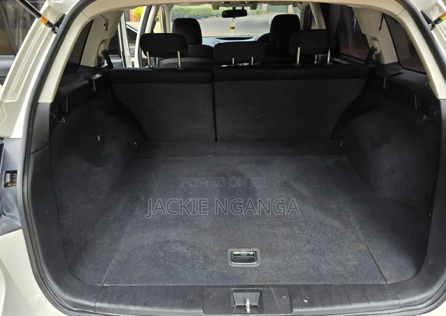 Subaru Outback 2012 White