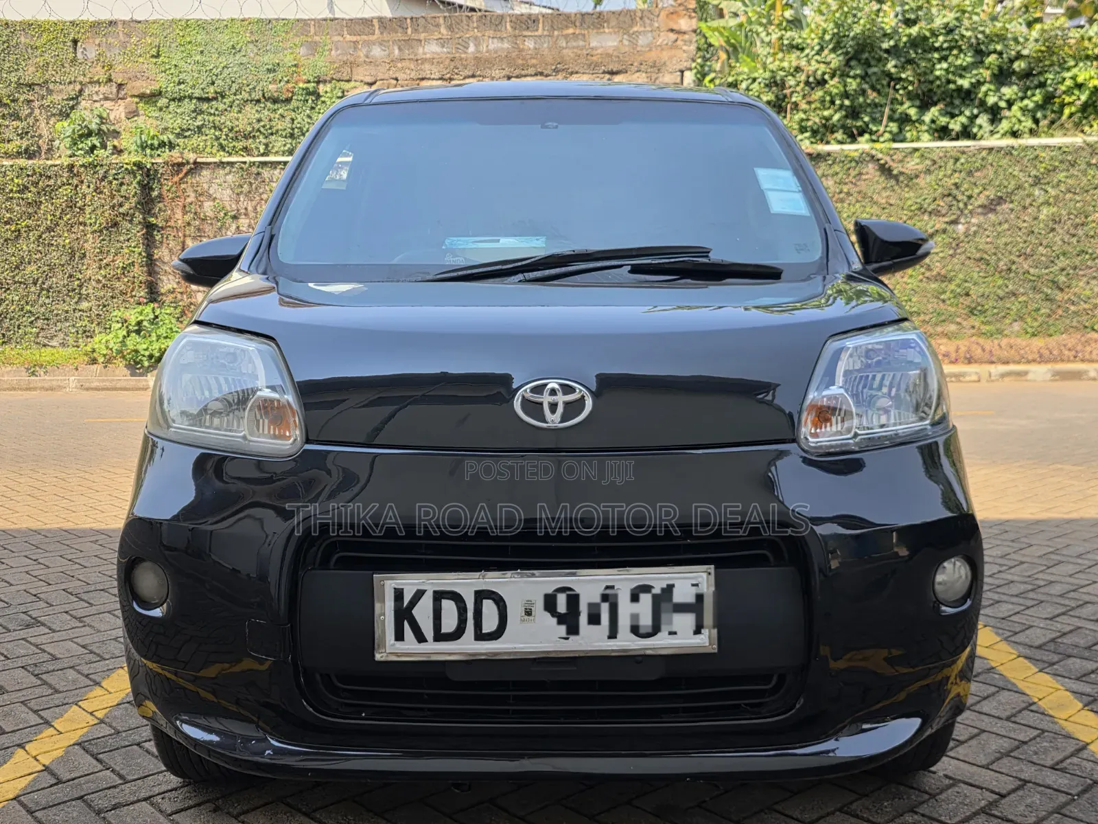 Toyota Porte 2014 Black