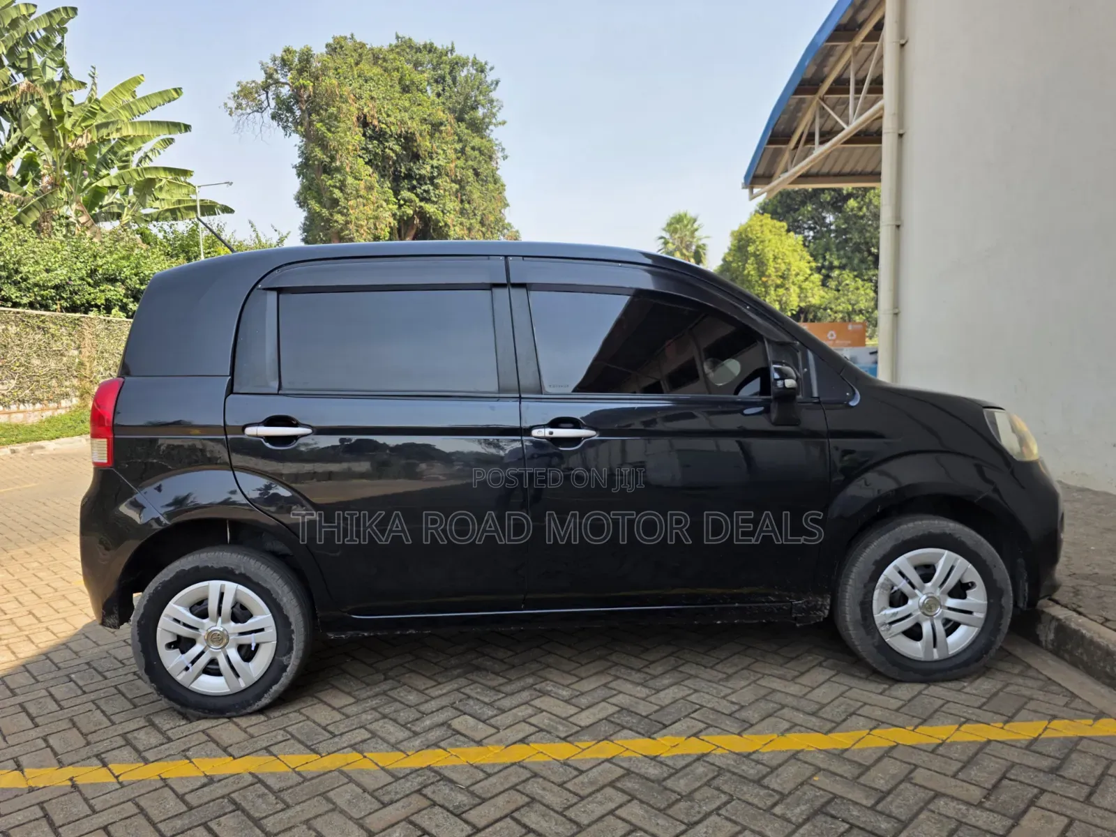 Toyota Porte 2014 Black