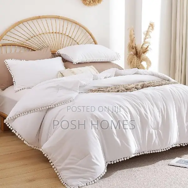 Pom-Pom Laced Design Duvet Cover Set