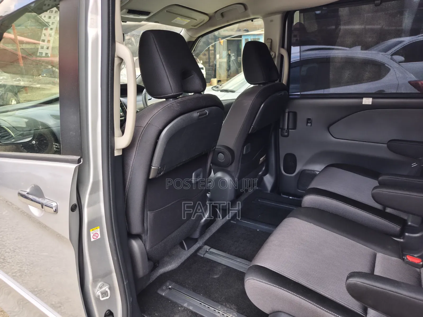 Nissan Serena 2019 Silver