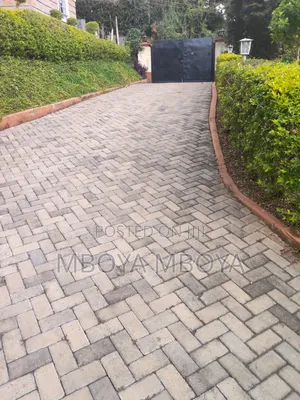 2bdrm Bungalow in Loresho for rent