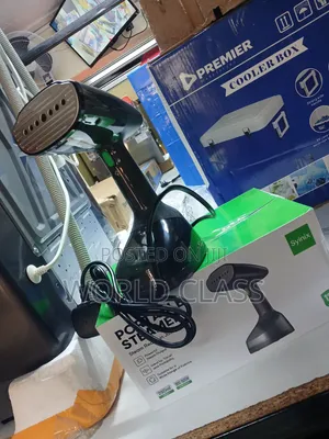 Syinix Portable Handheld Garment Steamer (Model IRSP-1001) in Black.