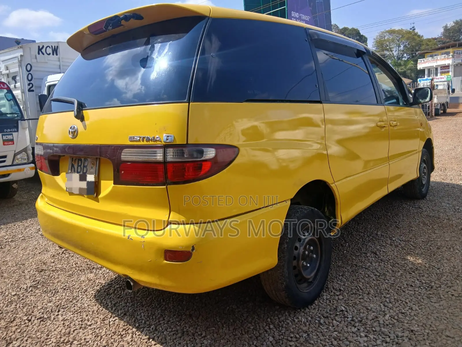 Toyota Estima 2001 Yellow