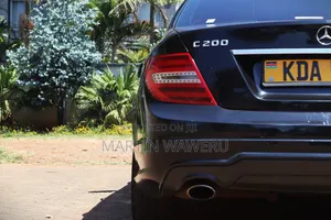 Mercedes-Benz C200 2014 Black