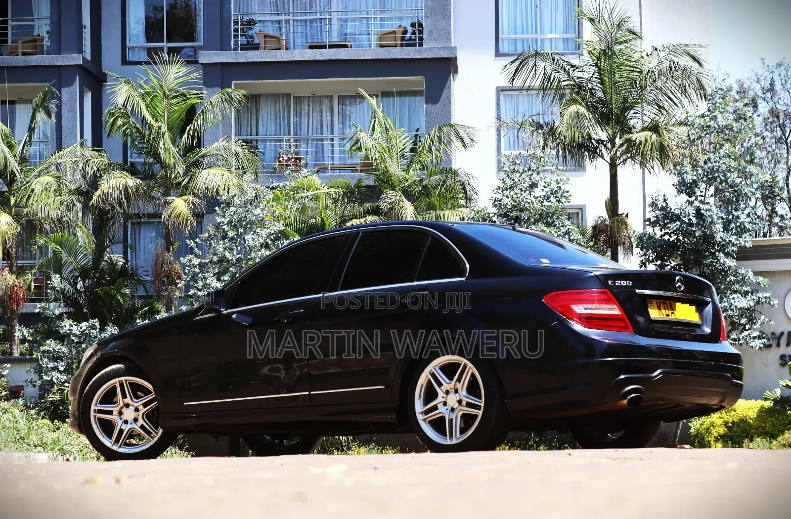 Mercedes-Benz C200 2014 Black