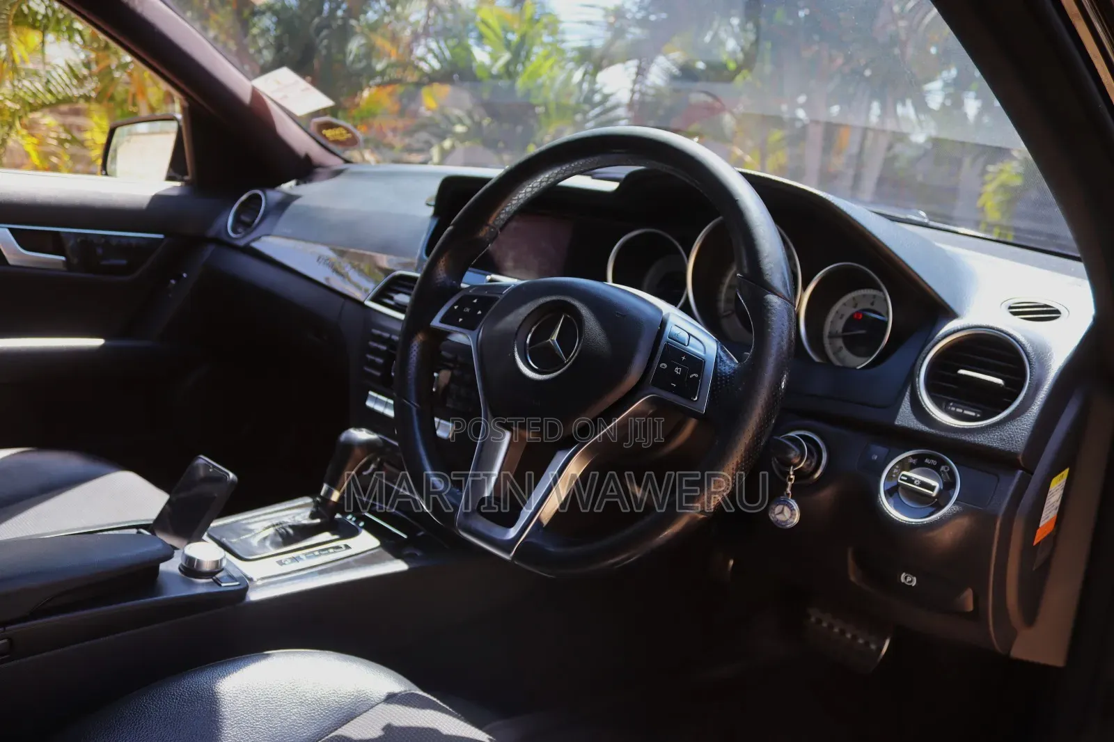 Mercedes-Benz C200 2014 Black
