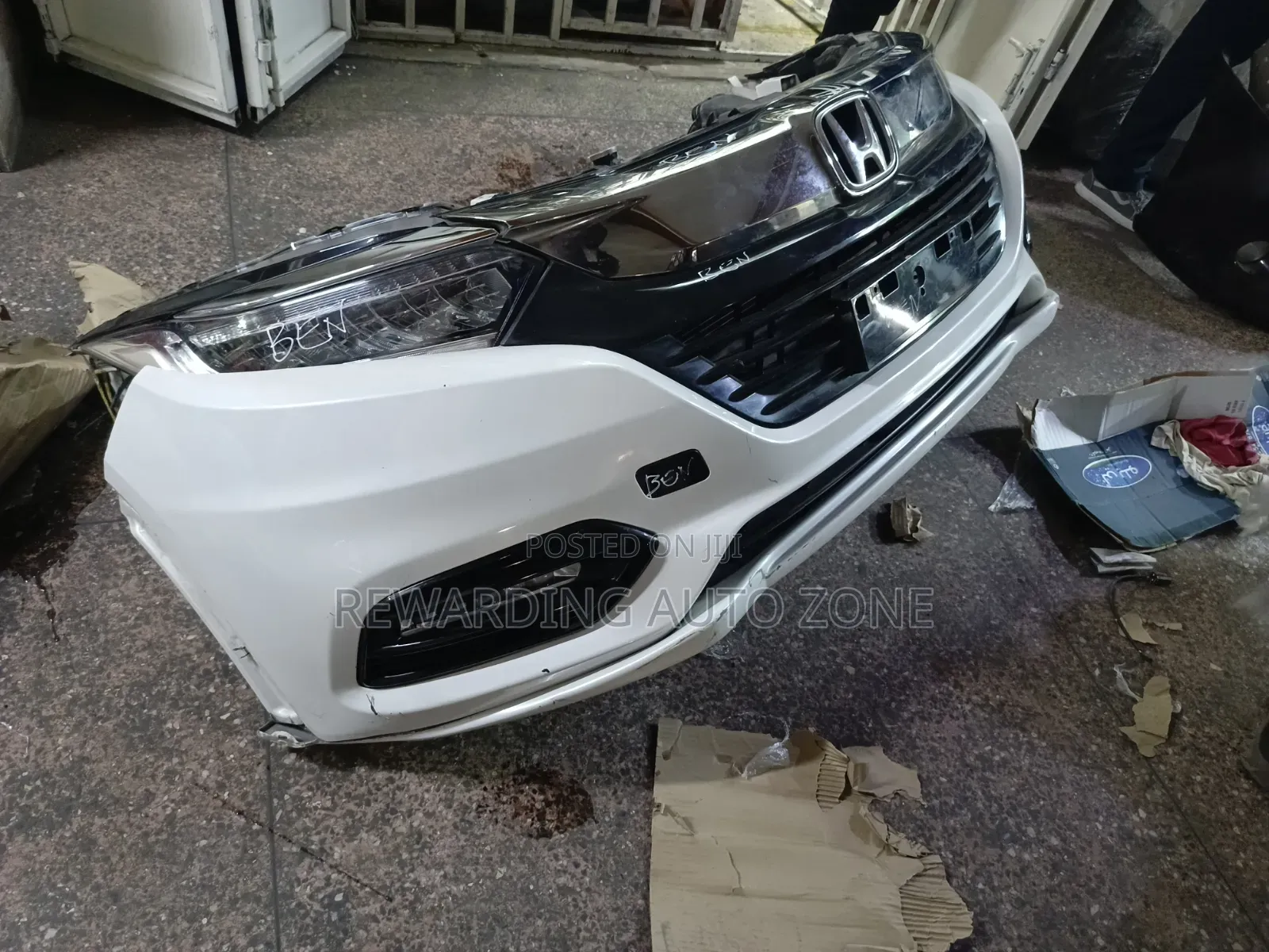 Honda Vezel Nosecut 2019