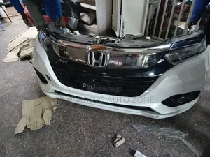 Honda Vezel Nosecut 2019